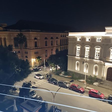 Al Teatro Verdi Luxury Apartment Salerno Kültér fotó