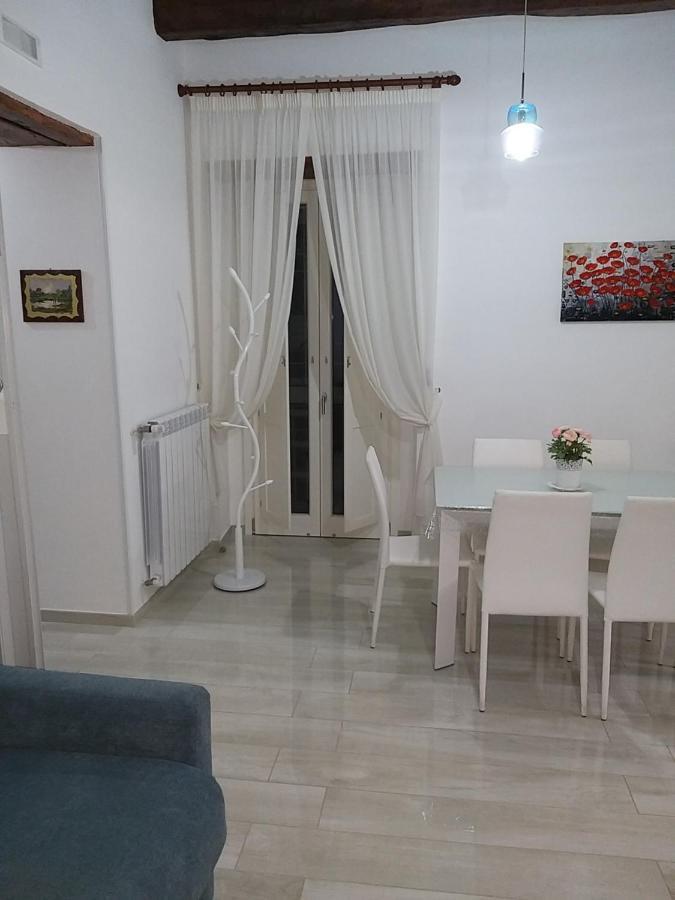Al Teatro Verdi Luxury Apartment Salerno Kültér fotó