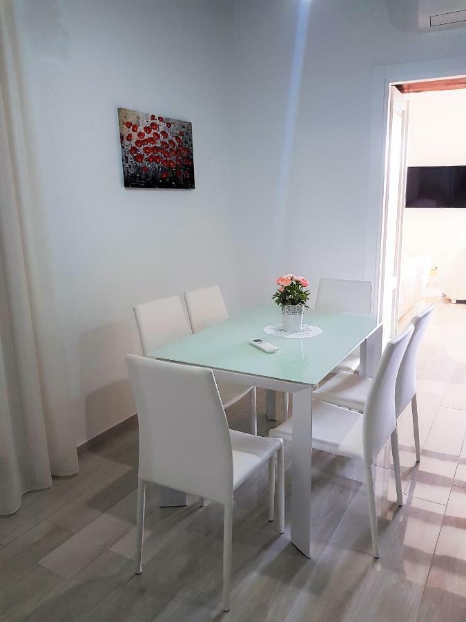 Al Teatro Verdi Luxury Apartment Salerno Kültér fotó