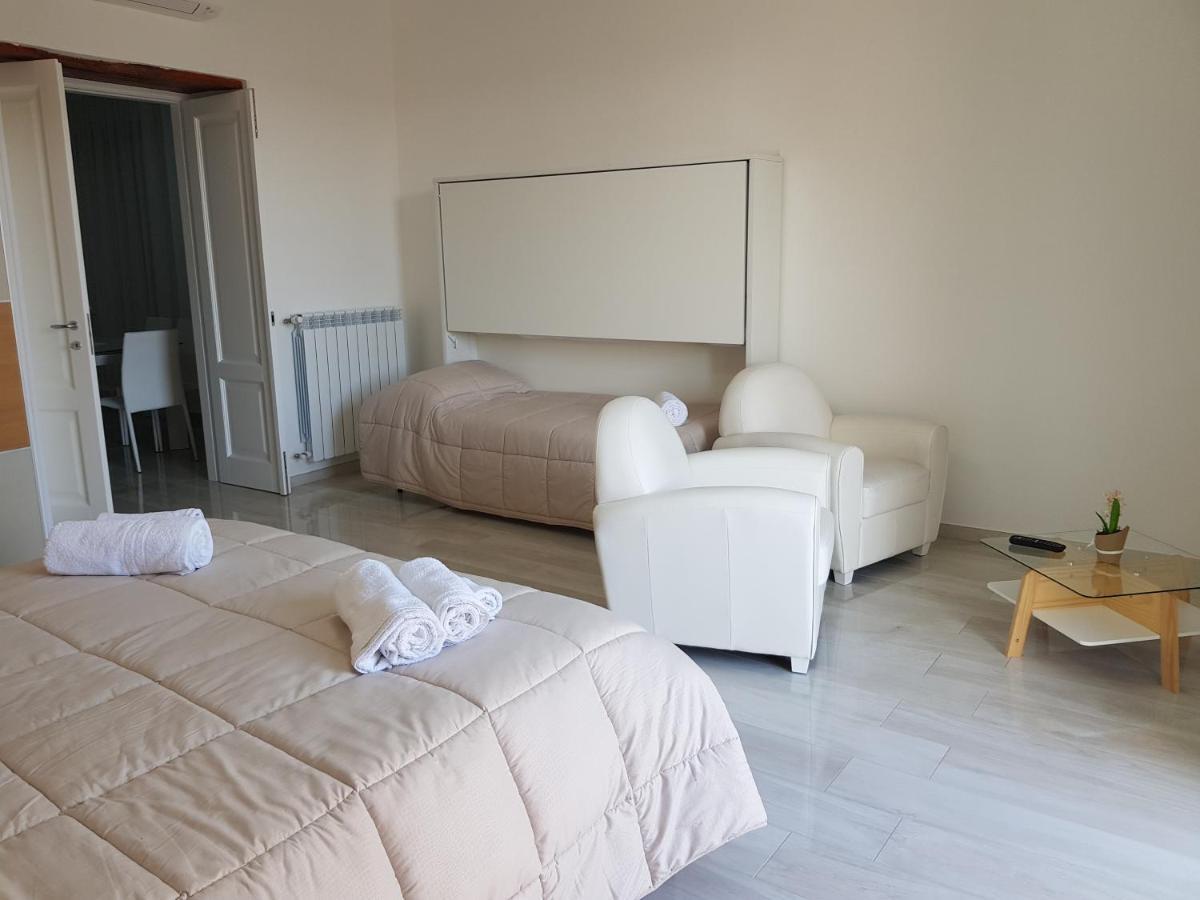 Al Teatro Verdi Luxury Apartment Salerno Kültér fotó
