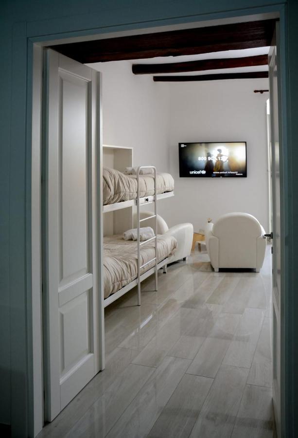 Al Teatro Verdi Luxury Apartment Salerno Kültér fotó