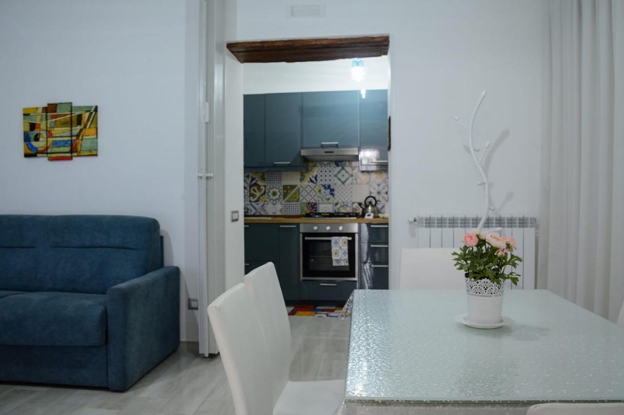 Al Teatro Verdi Luxury Apartment Salerno Kültér fotó